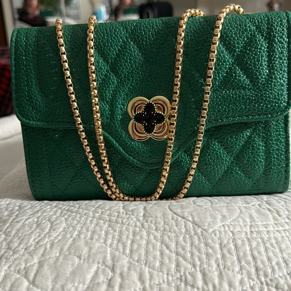 Beautiful shoulder or crossbody bag for all day use - Picture 4 of 9